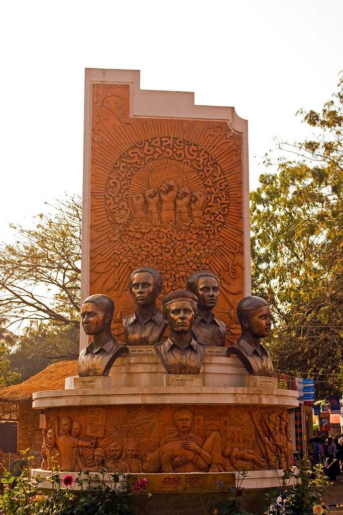 Moder Gorob Sculpture