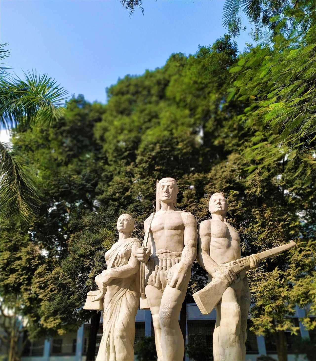 Aparajeyo Bangla Monument